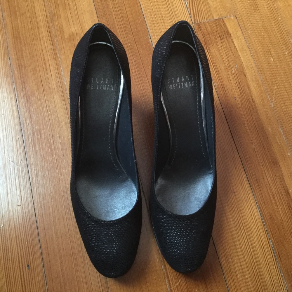 Stuart Weitzman black glitter pumps, 8N.